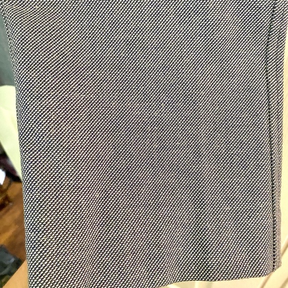 Loft Sz.8 Navy light weight slacks/pants. - Picture 4 of 4